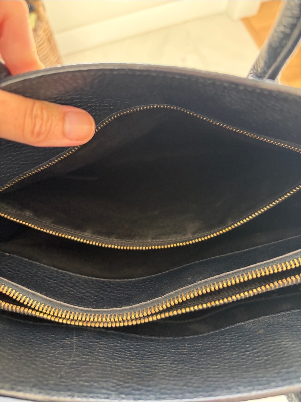 Saint Laurent Black Grained Leather Sac de Jour Tote with Shoulder Strap - Picture 6 of 7